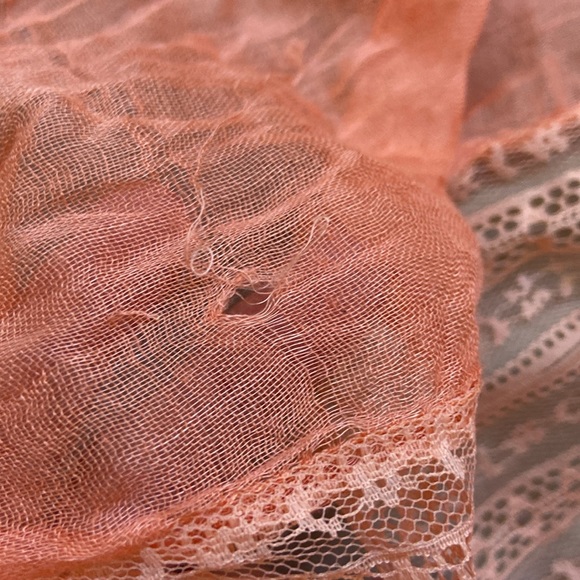 Vacation straw Pom Pom tote and scarf - Picture 6 of 8